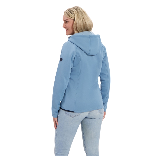 Model met fleece vest Yuna blauw