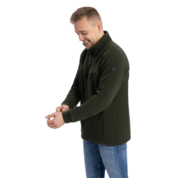Model met fleecevest Fjord groen