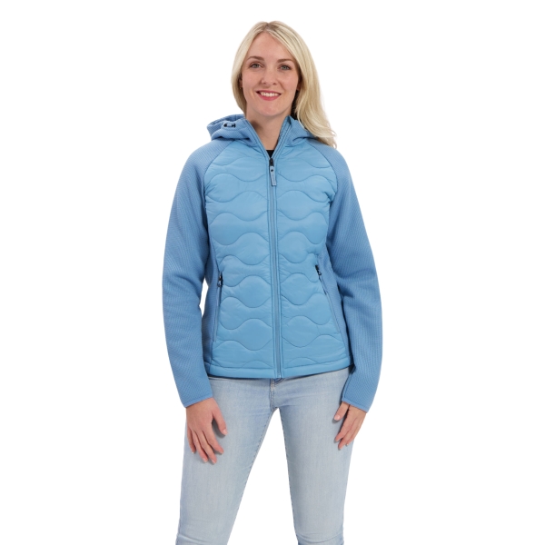 Model met gebreide jas Veda blauw