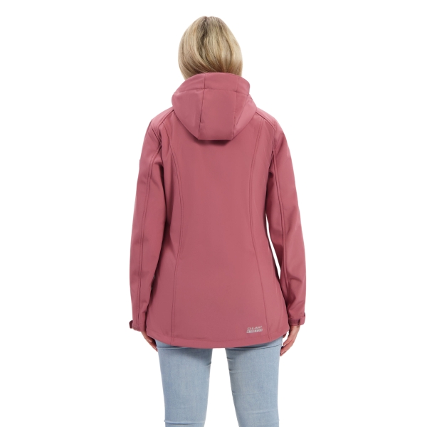 Model met softshell jas Kyra roze